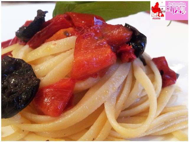 Pasta with peppers and olives photo3